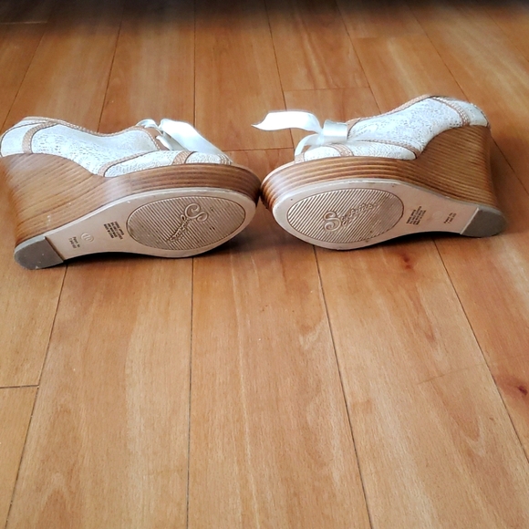 Seychelles Women's Harmony Wedge Pump - Picture 3 of 4